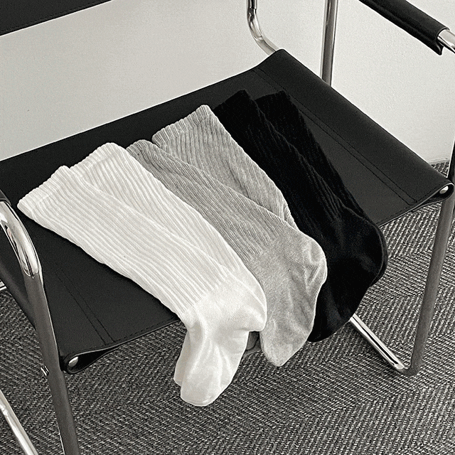 hijjoo(ハイチュー)の「Socks that are chubby(Fashion Accessories)」
