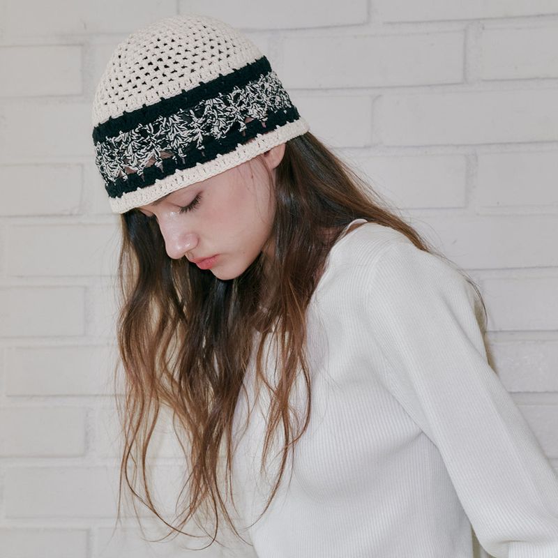Snuggle Crochet Beanie (Ivory)