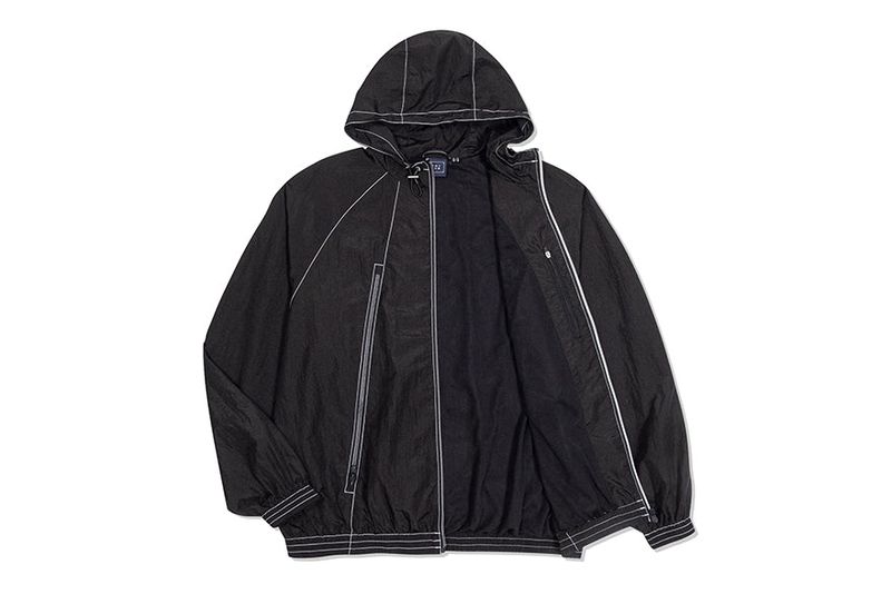 UTILITY HOOD WINDBREAKER