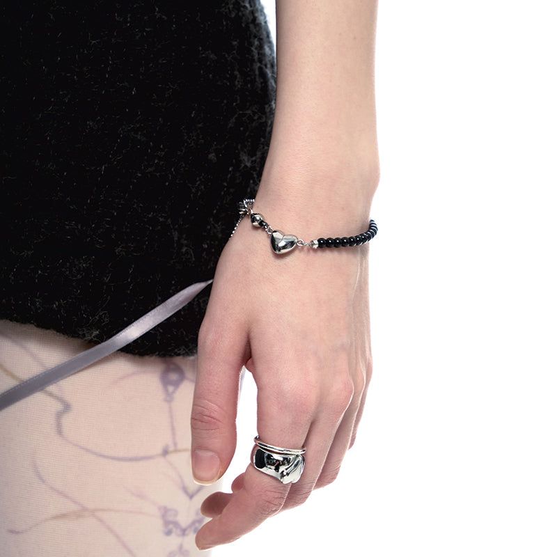 NO.438 [BLACK] ONYX HEART BRACELET