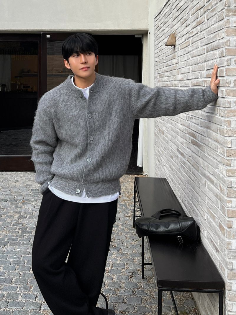 Brush wool cardigan
