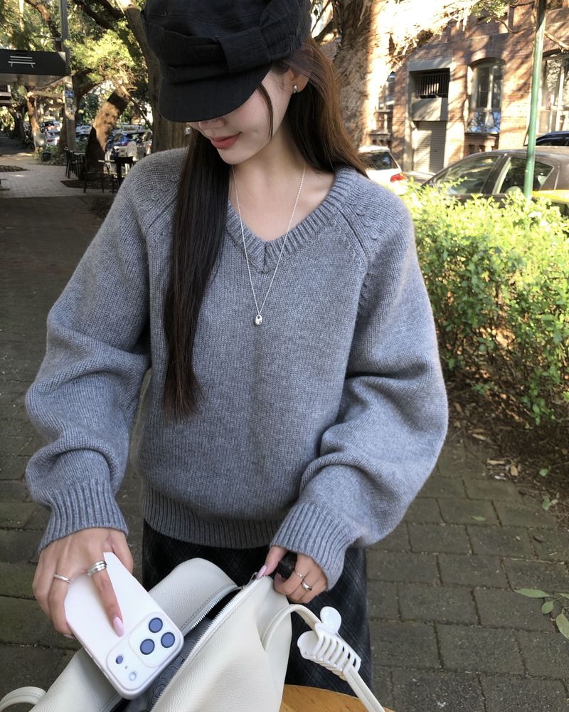 [ORIGINAL] Derr V-Neck Loose-Fit Knit