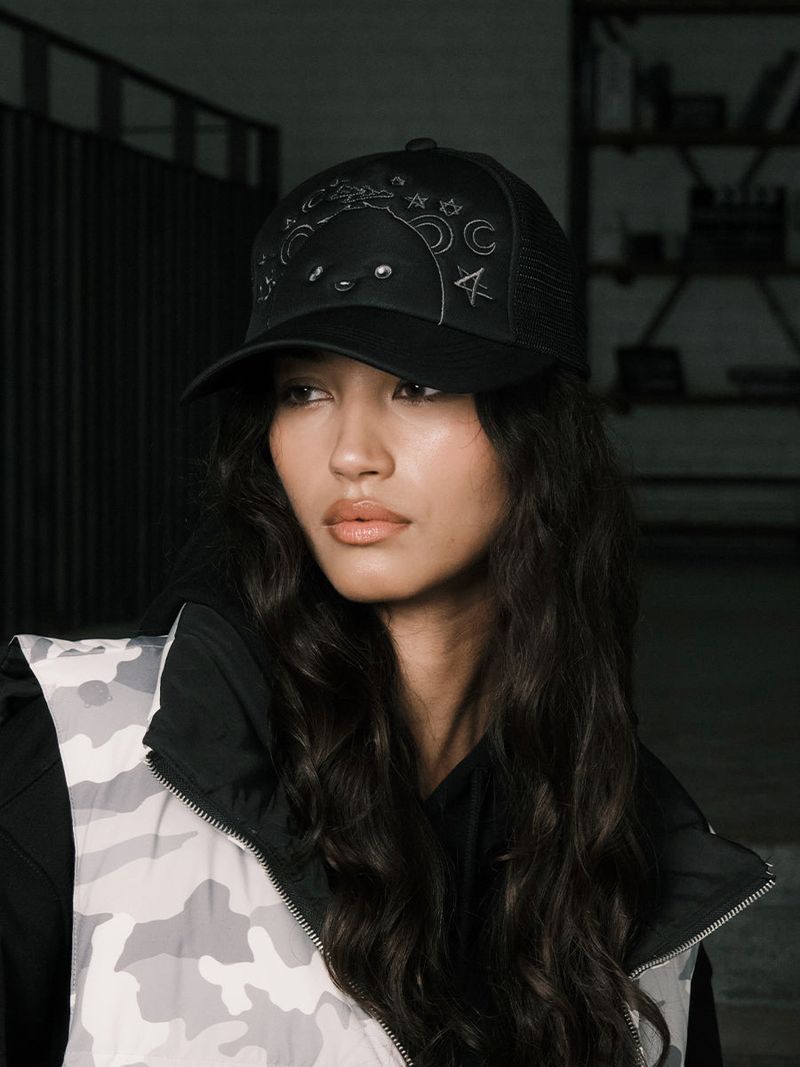 DALGOMM TRUCKER CAP (BLACK)