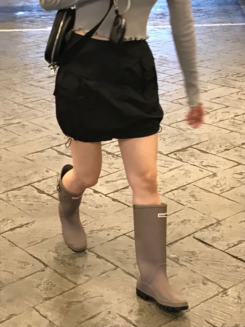 Larvate mini skirt