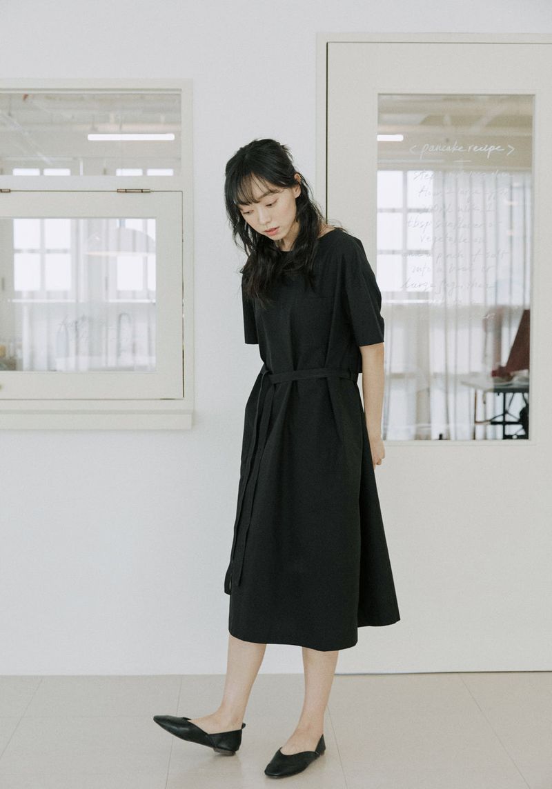 layered ribbon onepiece black