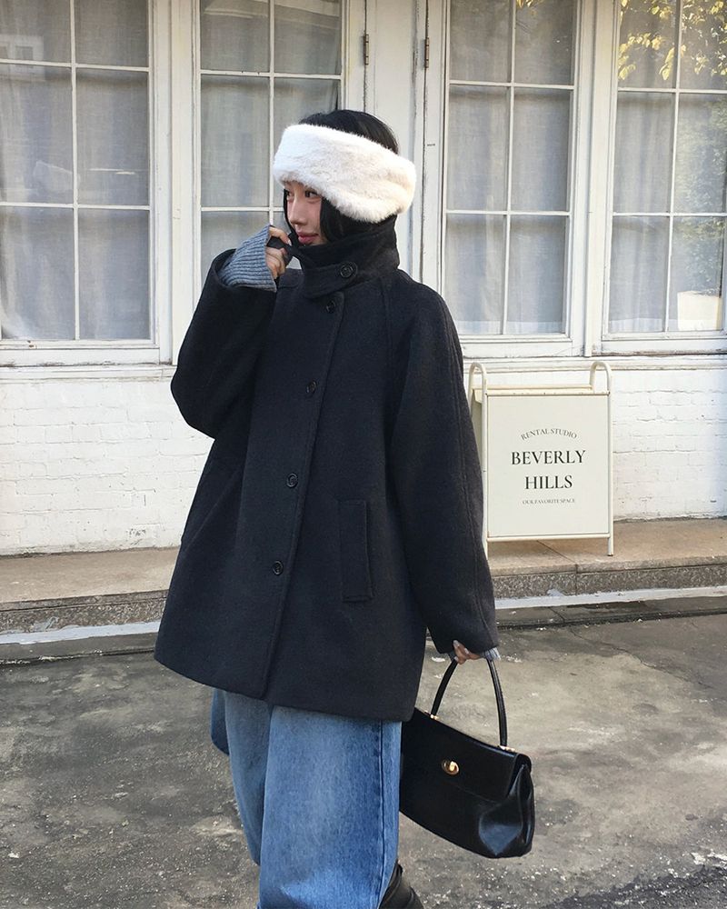 [ORIGINAL] HOLES HIGH NECK MEDIUM COAT