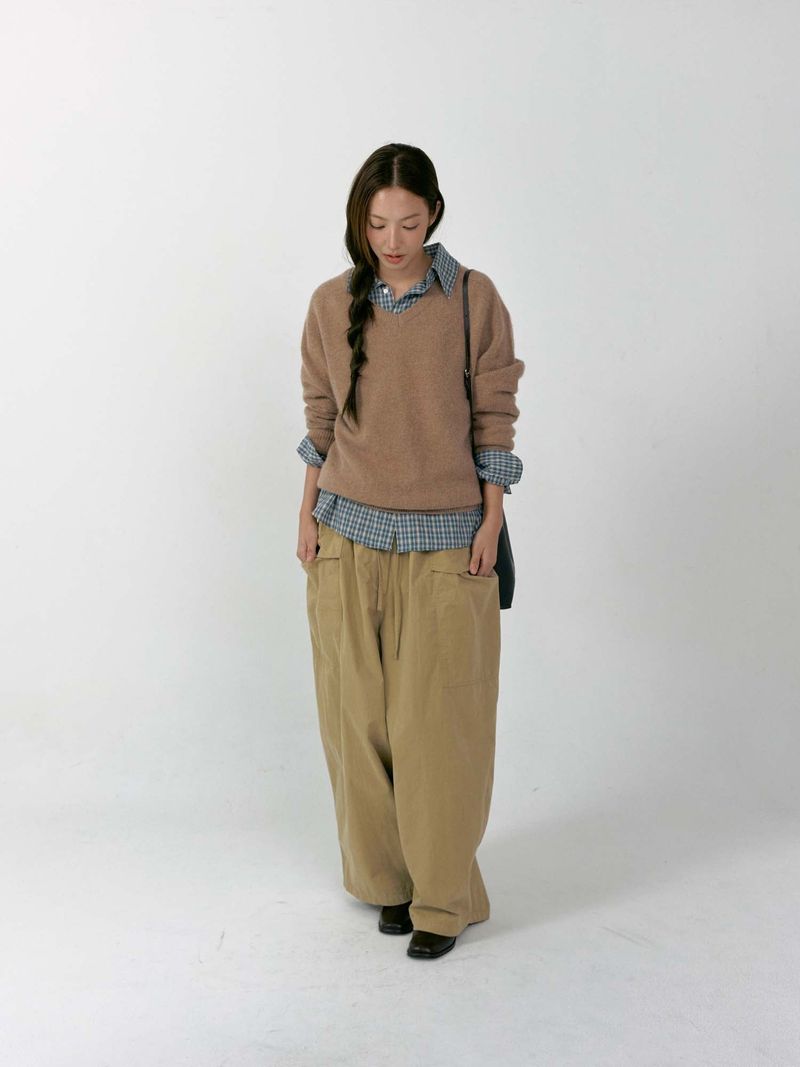 Raccoon Blend V-neck Knit (Camel)