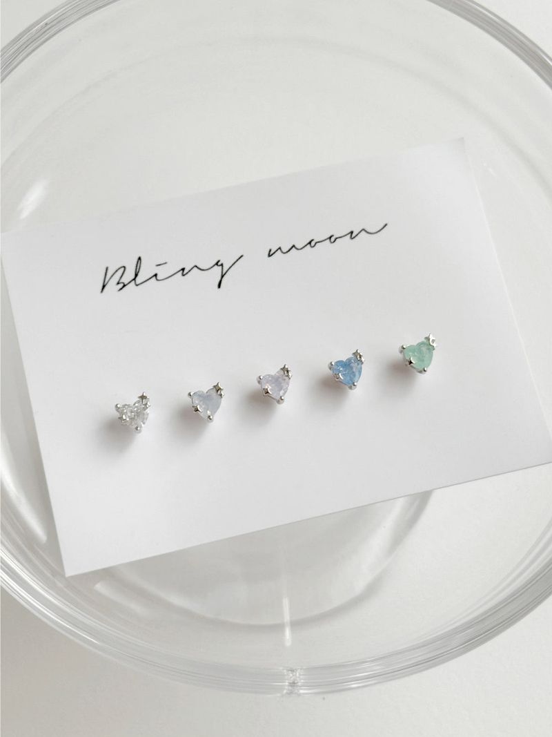 Blingmoon(ブリングムーン)の「Soft Heart Piercing / 5 Colors / Twinkle Pastel Daily Lovely Simple(Accessories)」