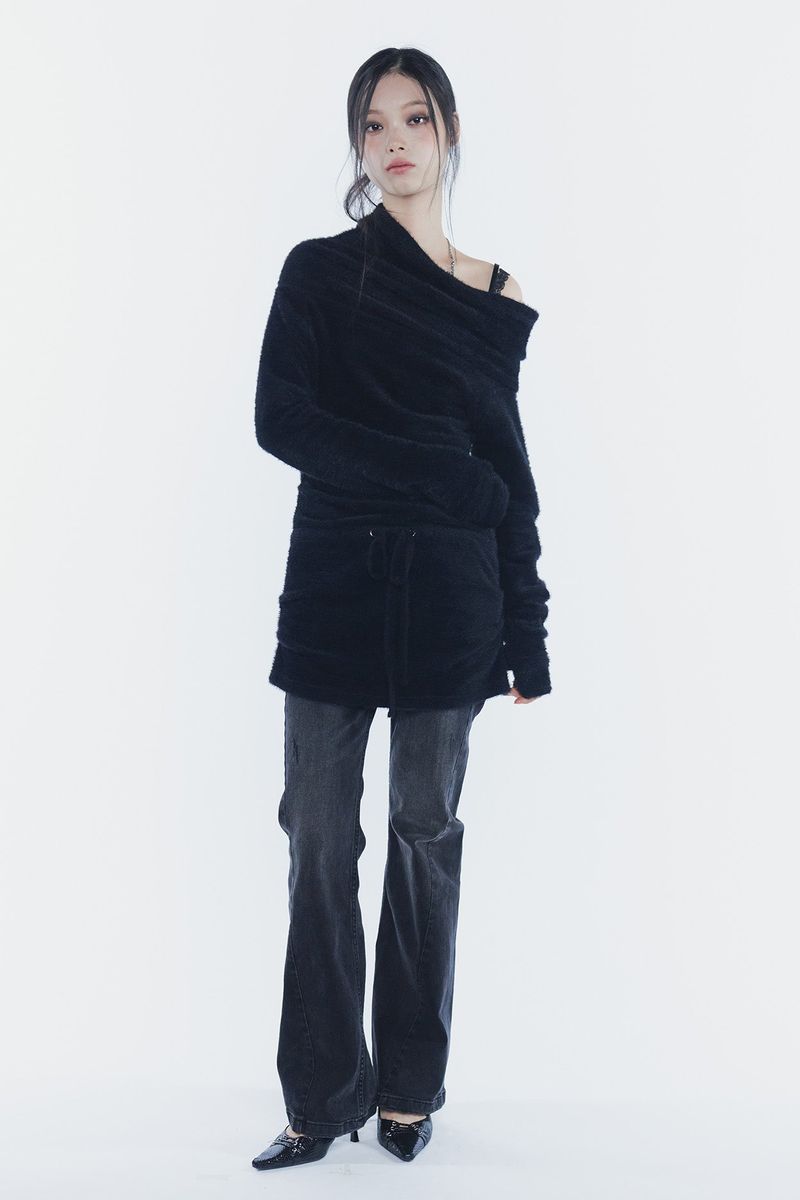 VERA BELTED BOOT-CUT DENIM black