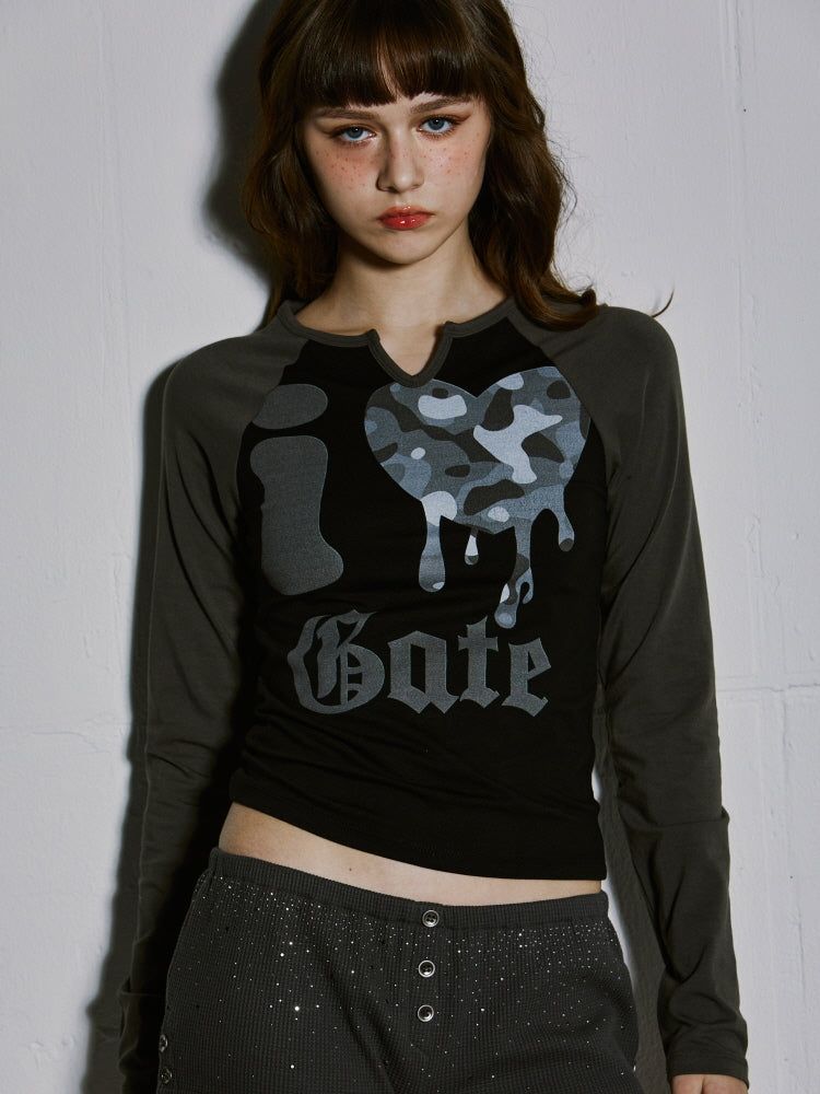 GATELESS（ゲートレス）の「LOVE CAMO RAGLAN（Tops）」