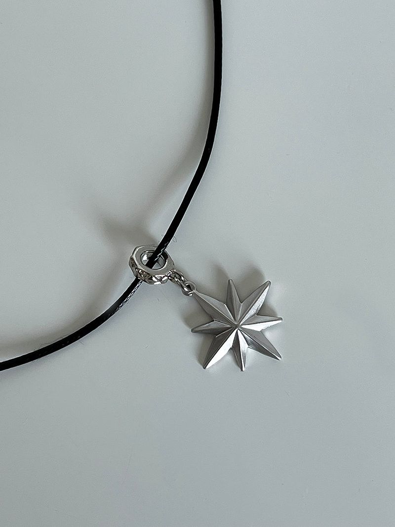 Star piece necklace