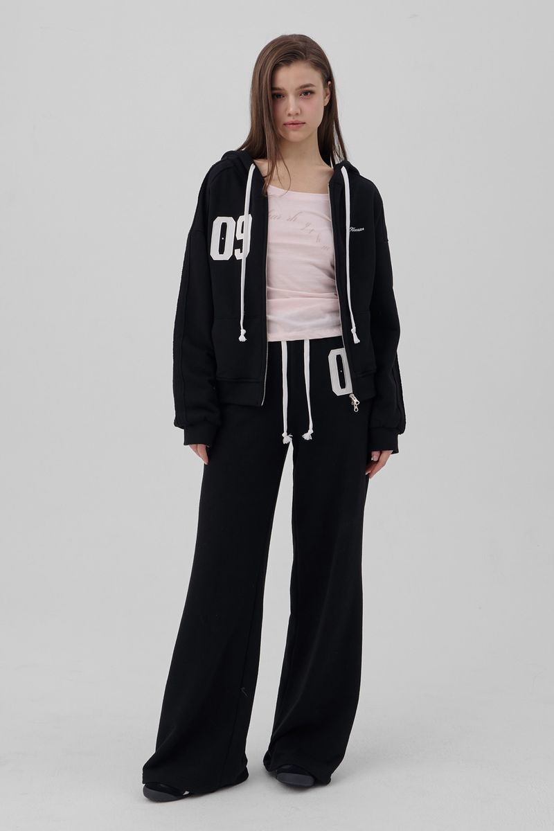 09 Numbering straight pants, Black