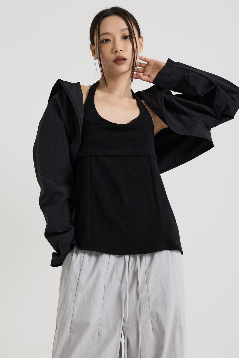 vadefy(ベイディフィー)の「Hooded Shrug, Black(Tops)」