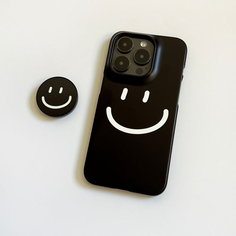Smile Black (Matt Phone Case)