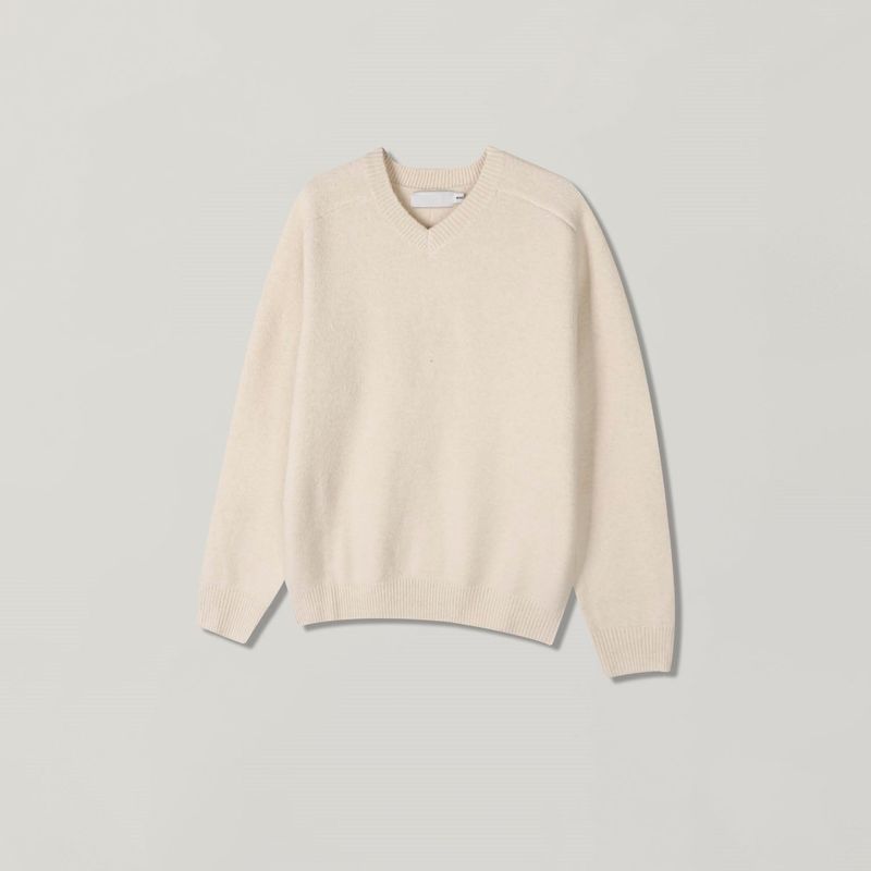 Settle line v-neck knitwear