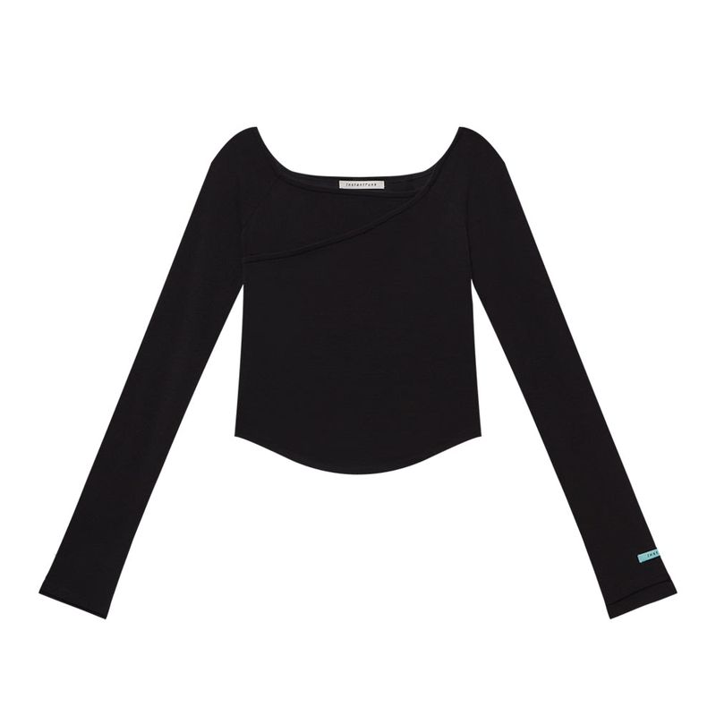  Crossed long-sleeved T-shirt 