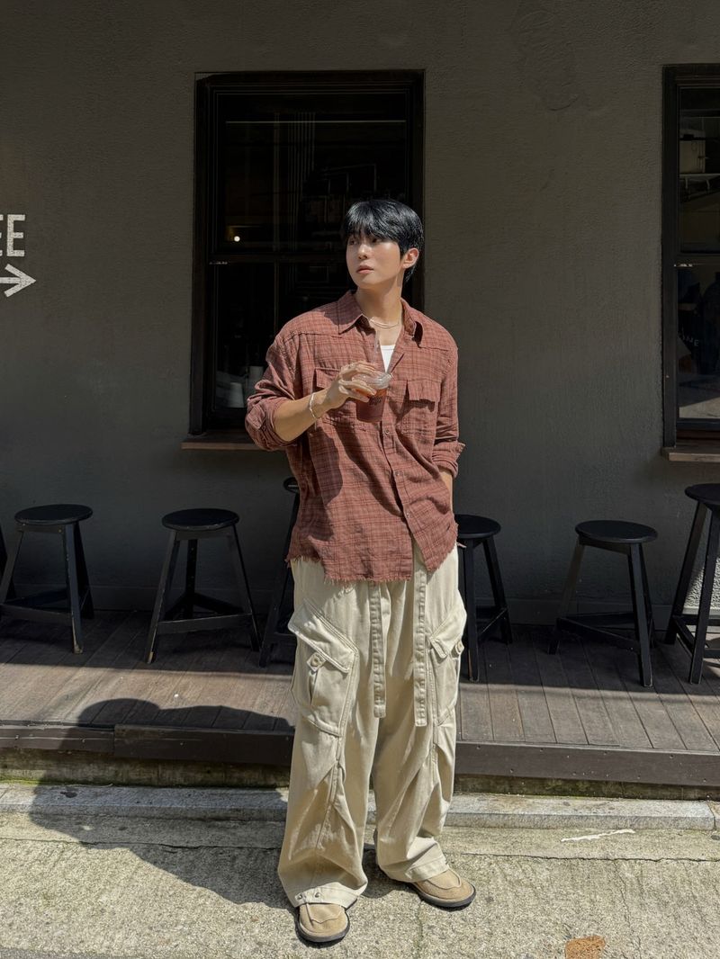 Belted cut line dying cargo pants