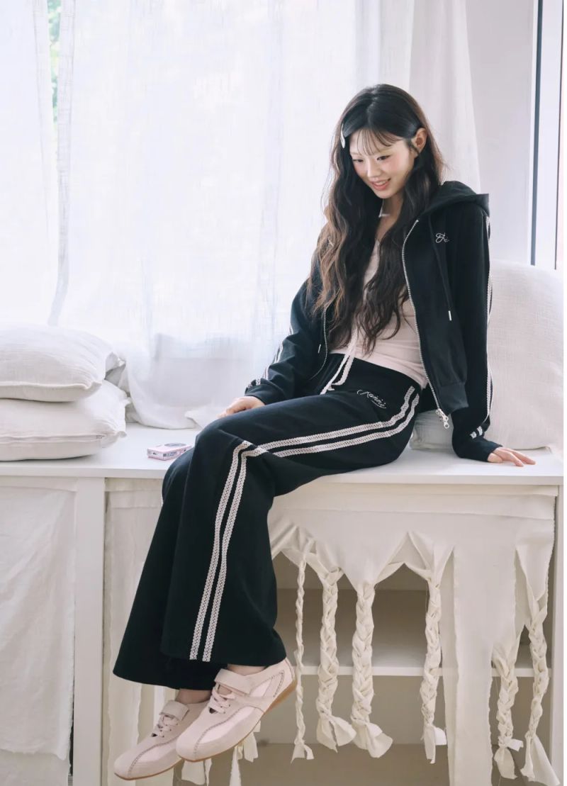 Rosie Lace Training Pants (2 colors)