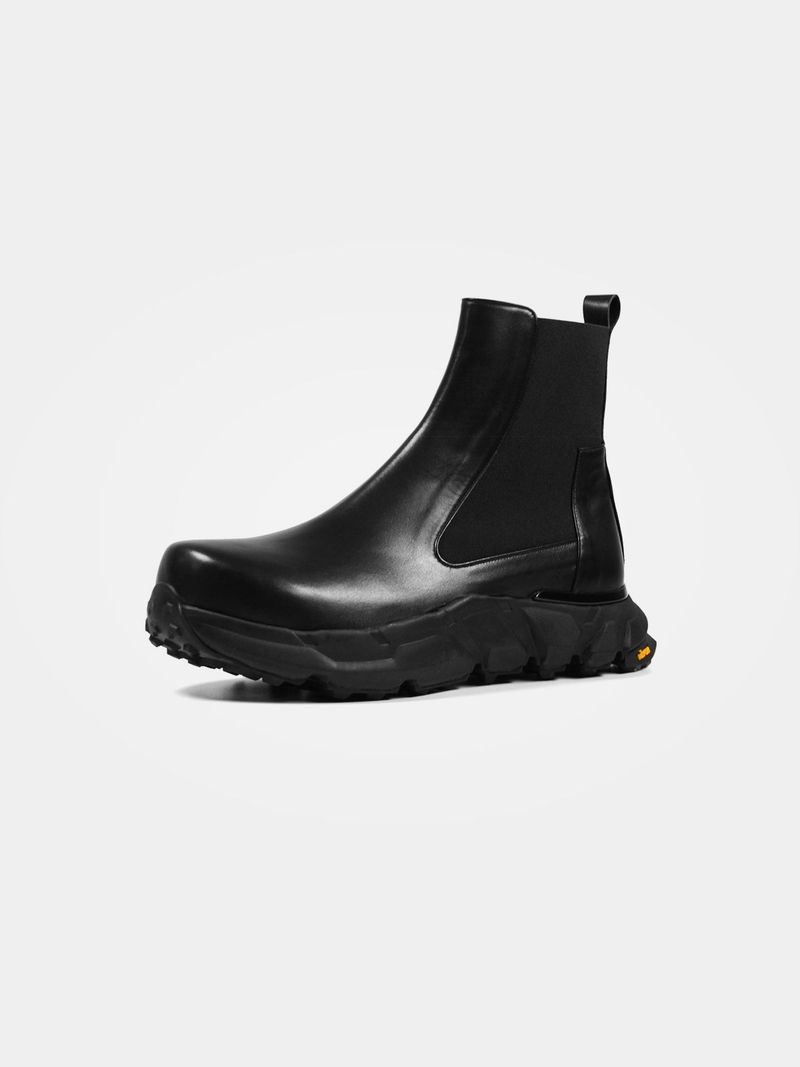 【MADE】UX, Black
