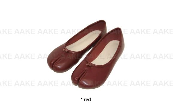 DEEP TABI FLAT