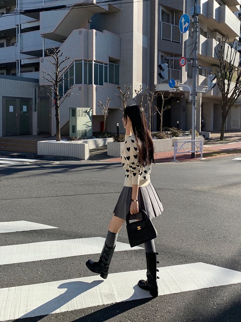 [MADE] Peto Pintuck Mini Skirt