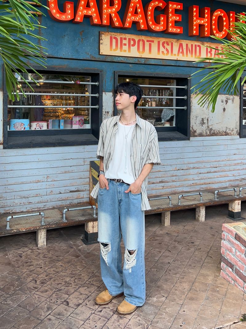 Frayed Distressed Denim Pants – S/M/L (2 Colors)