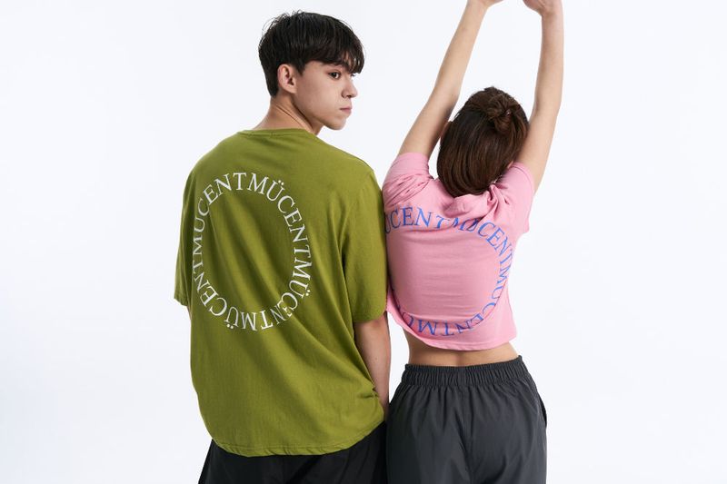 SIGNATURE ARC BACK LOGO T (4COLOR)