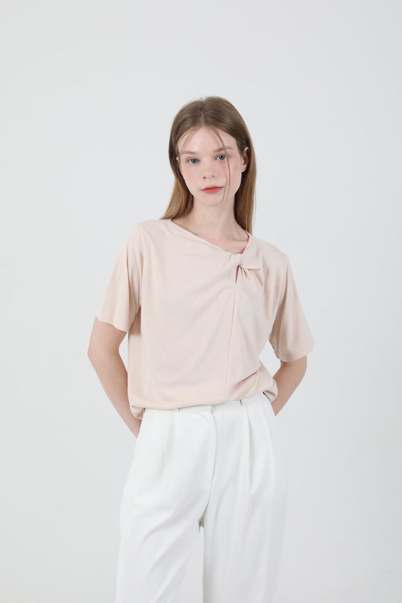 Modern Slit Shirring T-shirt Beige