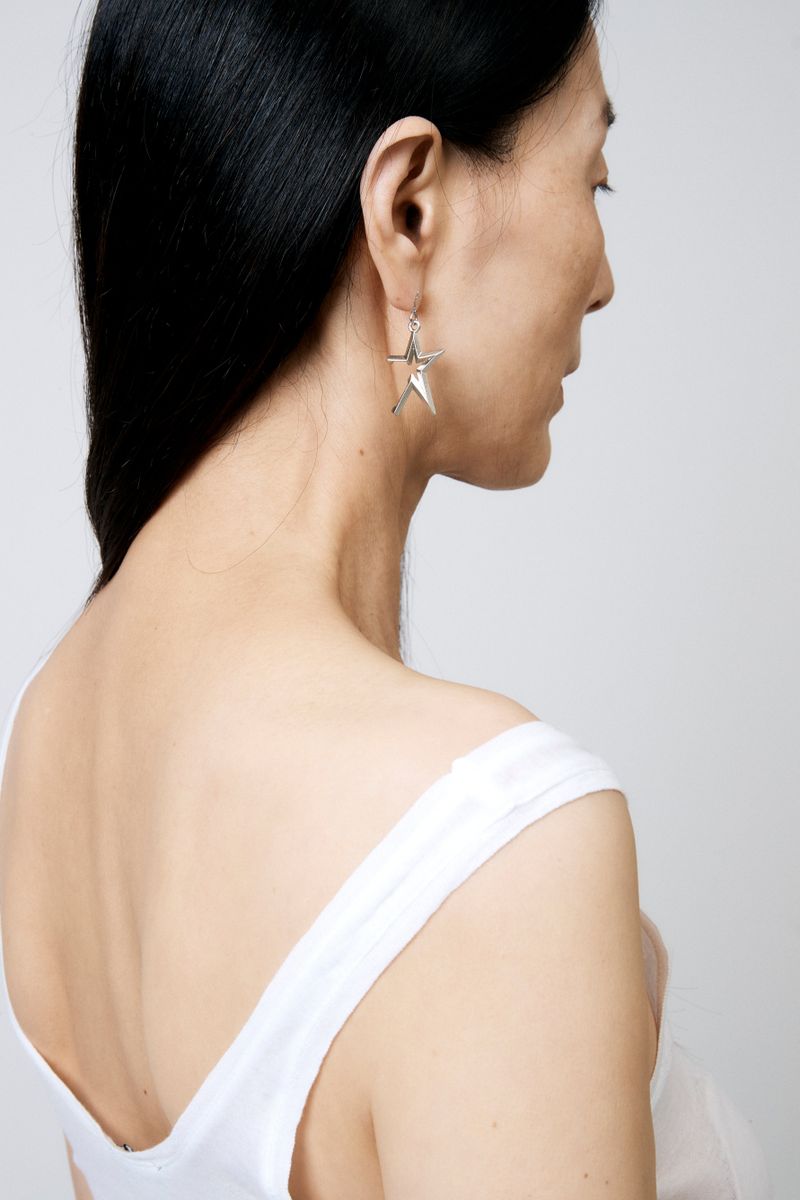 LONELY STAR EARRING