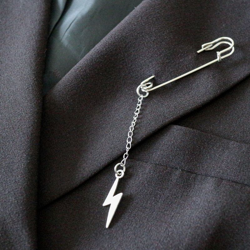 THUNDER CHAIN PIN