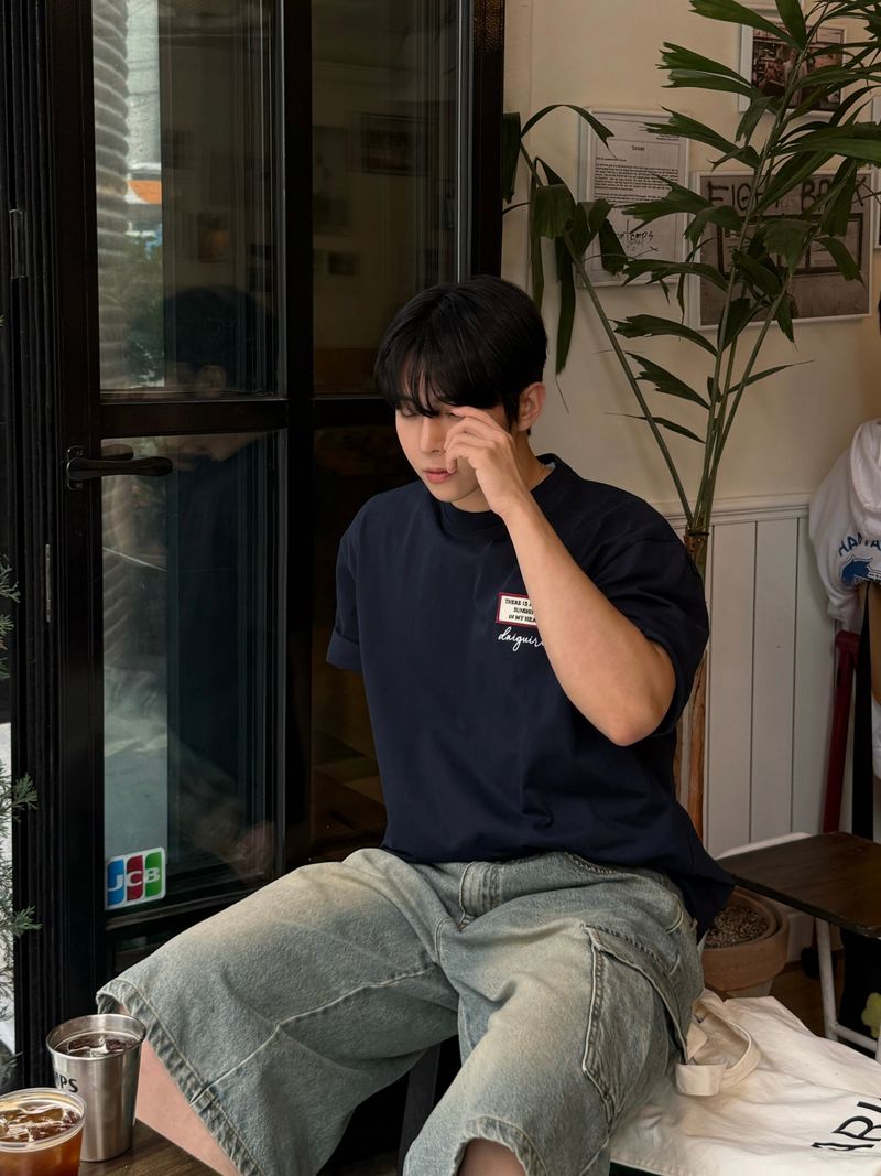 Quire patch embroidery short sleeve t-shirt