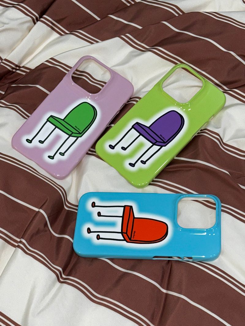 phone case 20. GREEN CHAIR