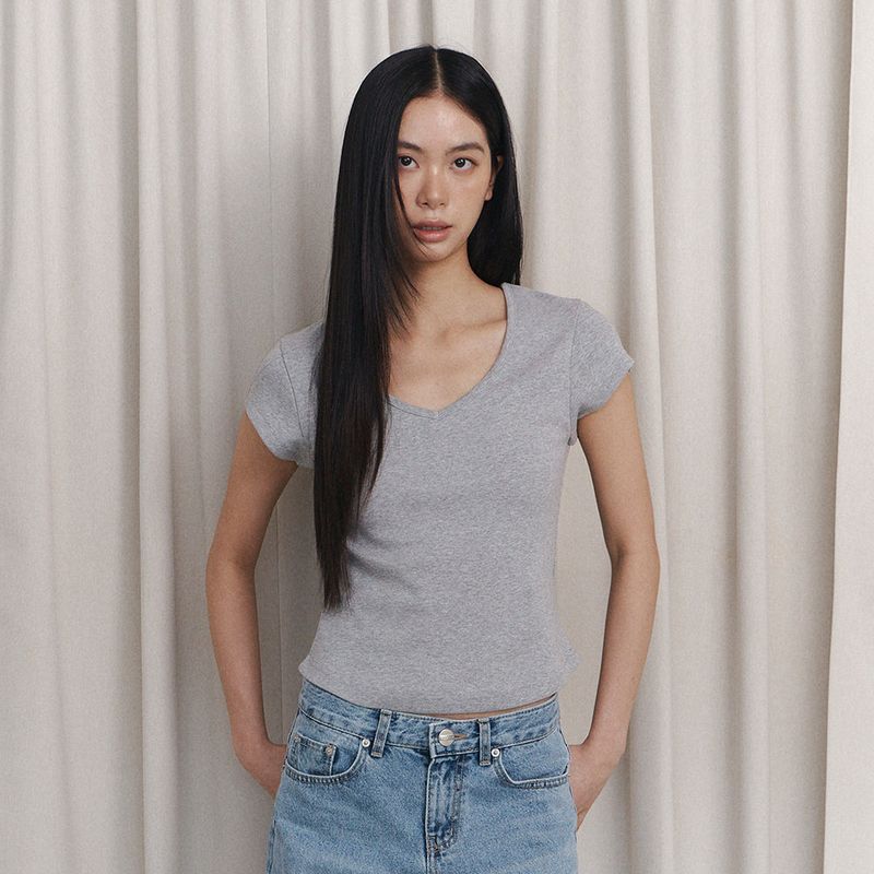 Curetty(キュリティ)の「C 90S LINE V-NECK HALF-SLEEVE T-SHIRT_GREY(Tops)」