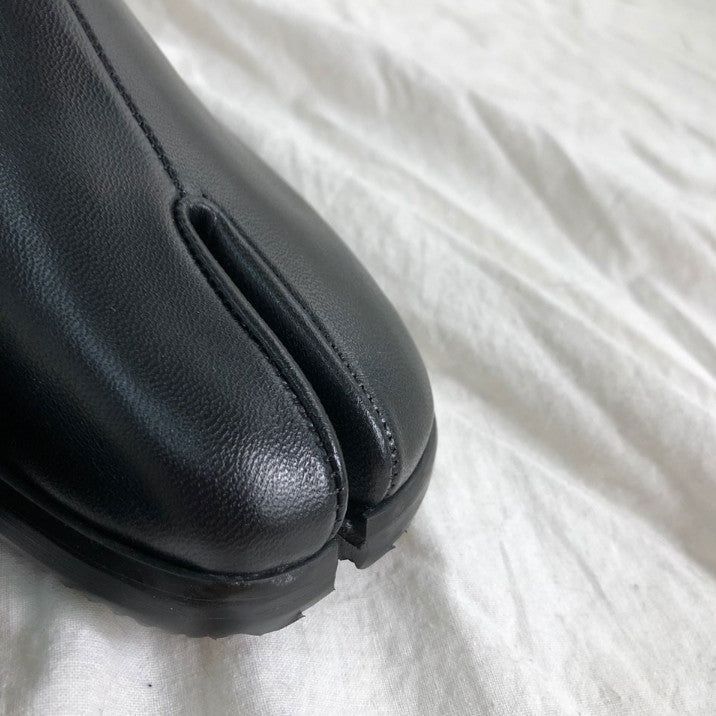 Tabi Boots