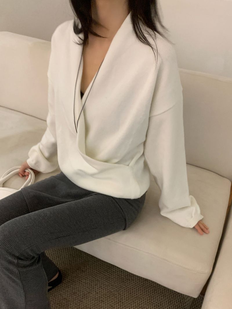 Melli Loose-Fit Wrap V-Neck Hidden Snap Knit Top