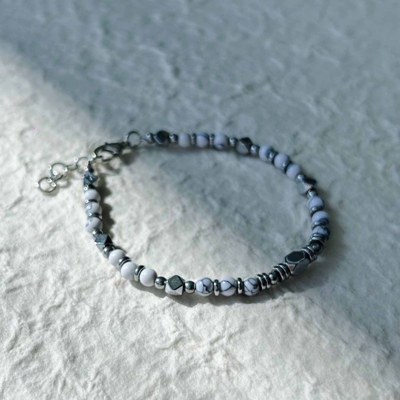 Geometric Void Bracelate