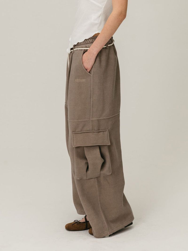 PIGMENT CARGO SWEATPANTS / BROWN