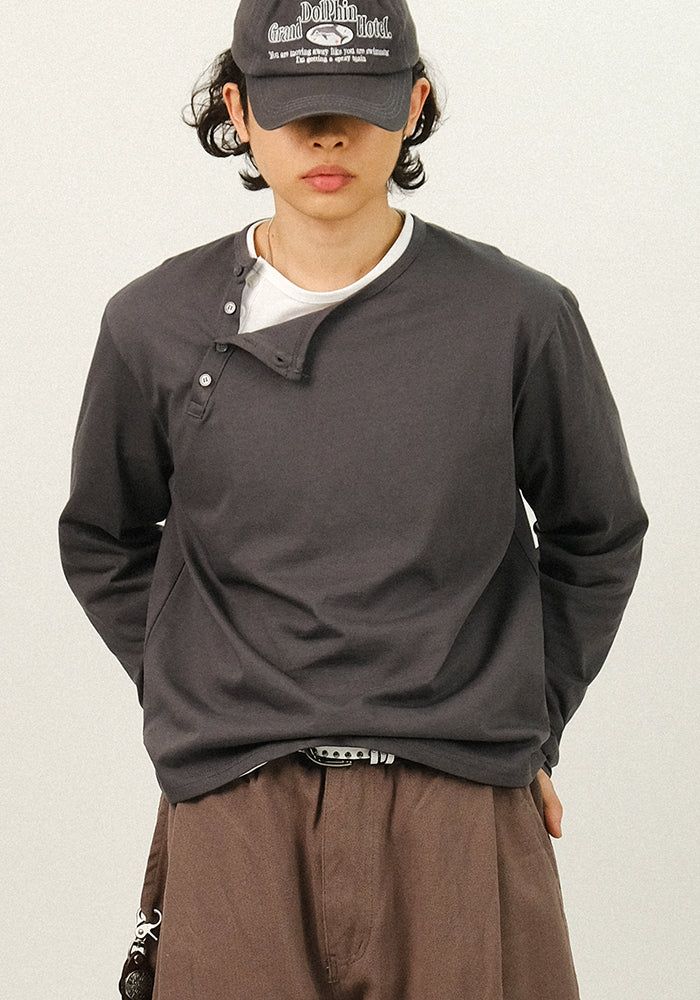 SEMIKAJI（セミカジ）の「LOOR サイドヘンリーネッククロップロングスリーブ（トップス）」