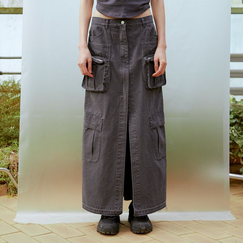 13MONTH(サーティーンマンス)の「Cargo Long Skirt (CHACOAL)(Skirts)」