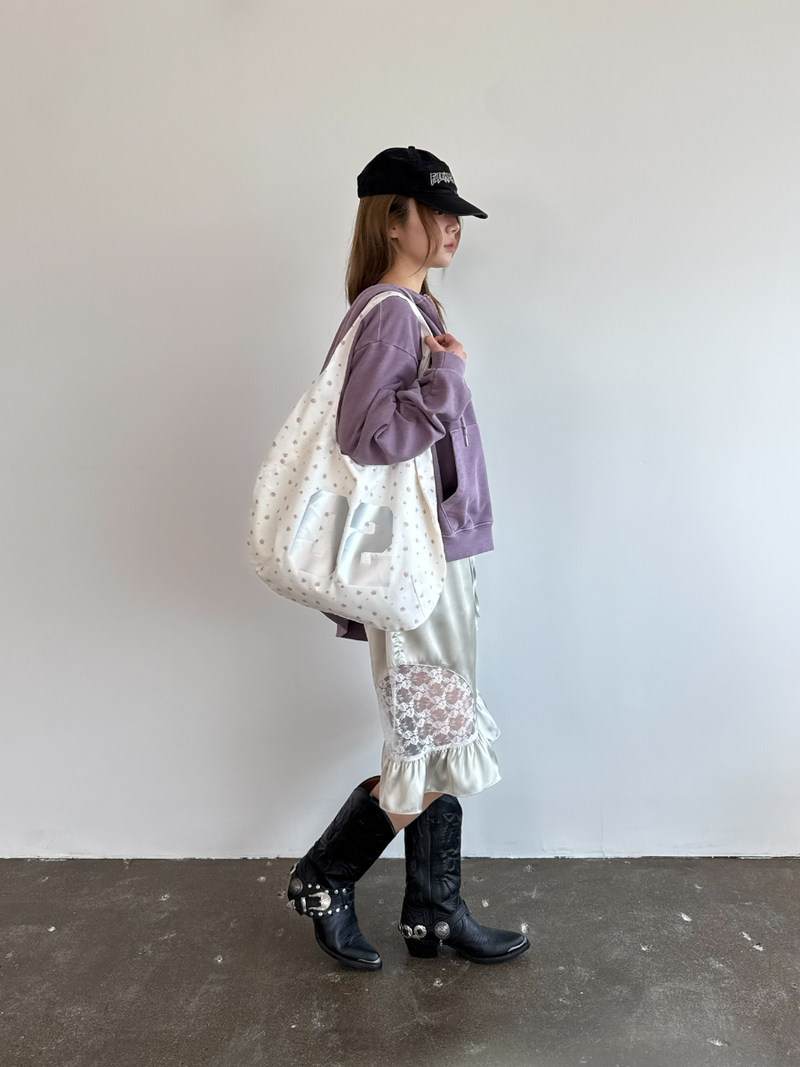 silky frill bermuda pants