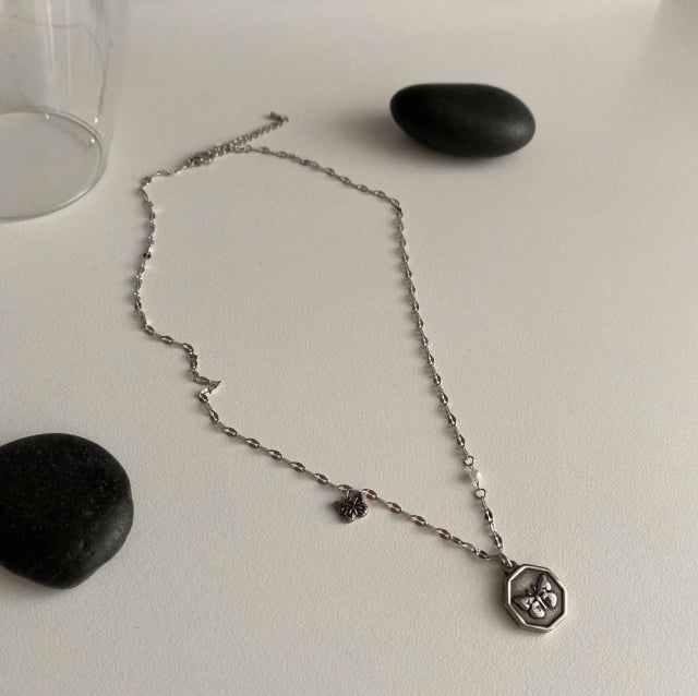 nvv Double Butterfly Hexagon Necklace