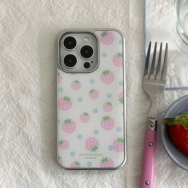 SWEEAR(スウィア)の「ドットストロベリーシルバーエポキシケース(スマホグッズ/小物)」