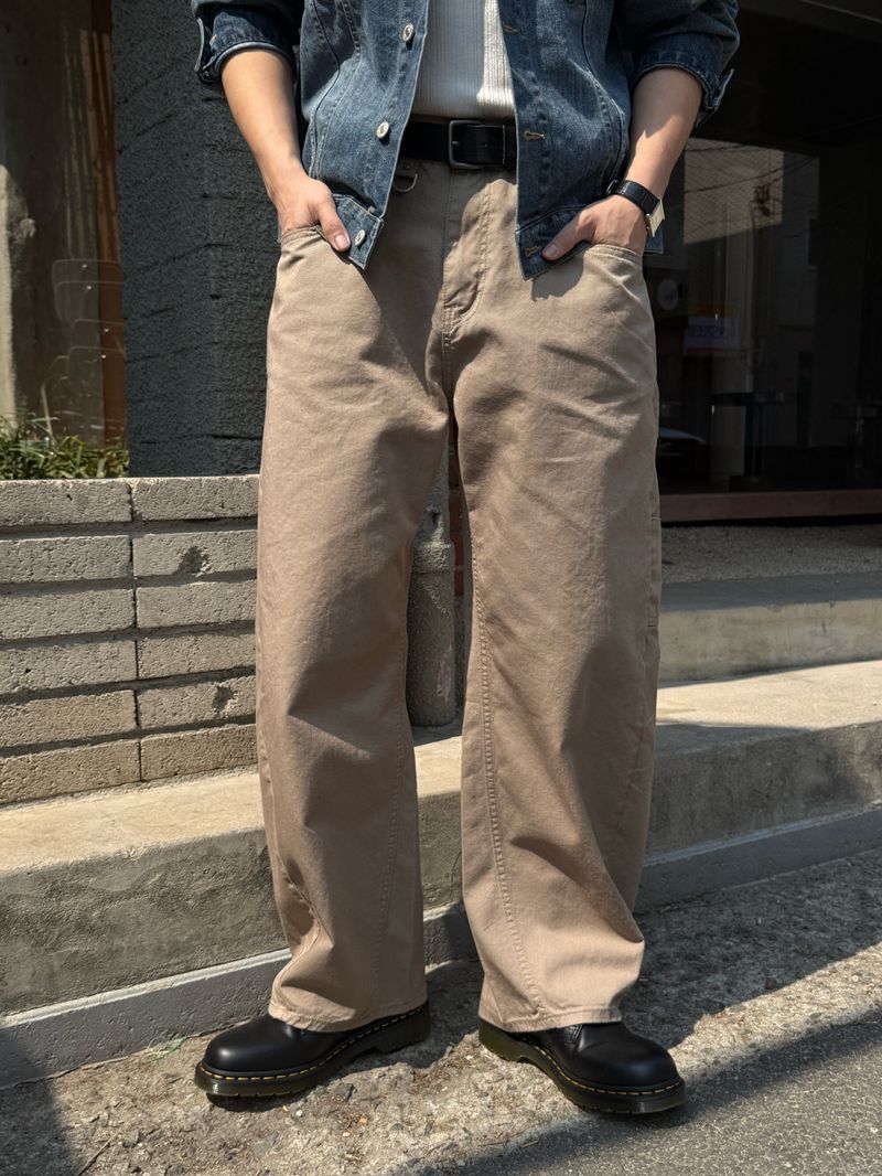 AVAND（アバンド）の「D-ring puttige curved pants（Pants）」