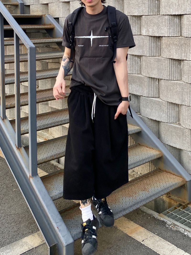 Layer pintuck bermuda wide half pants 2C