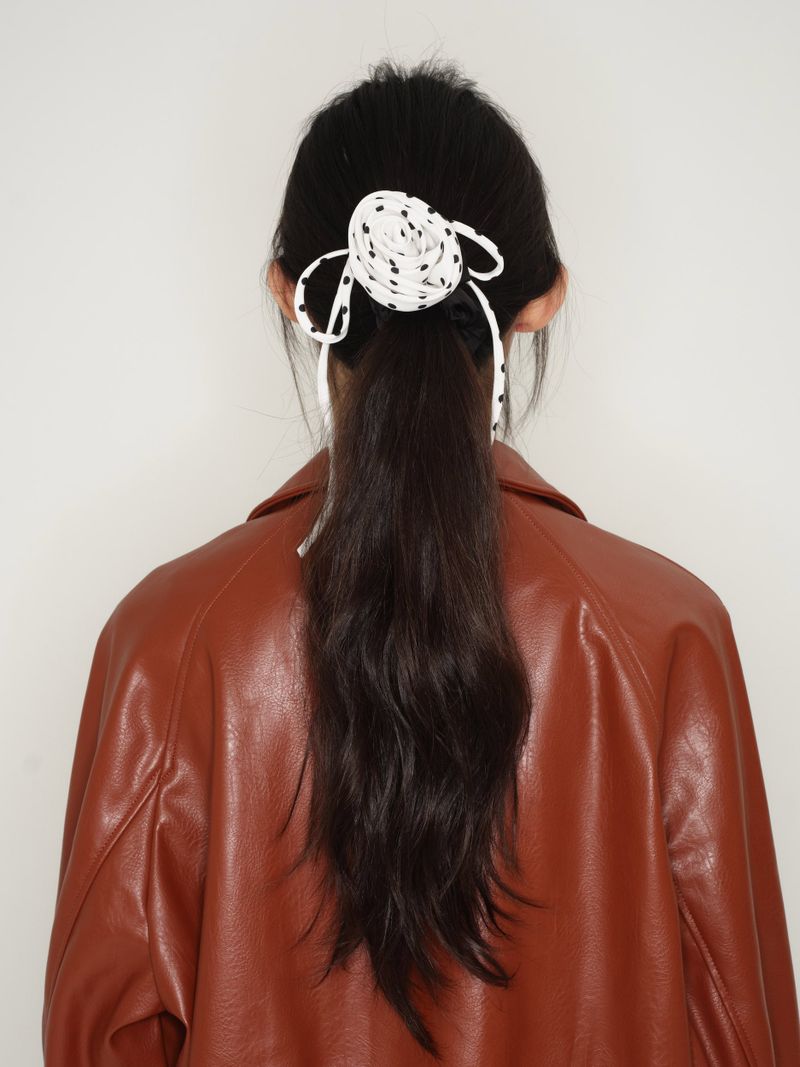 LOLLA(ローラ)の「Rosette Dot Scrunchie(Hair Accessories)」