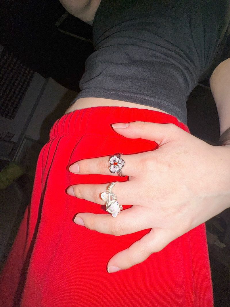Sakura twist ring