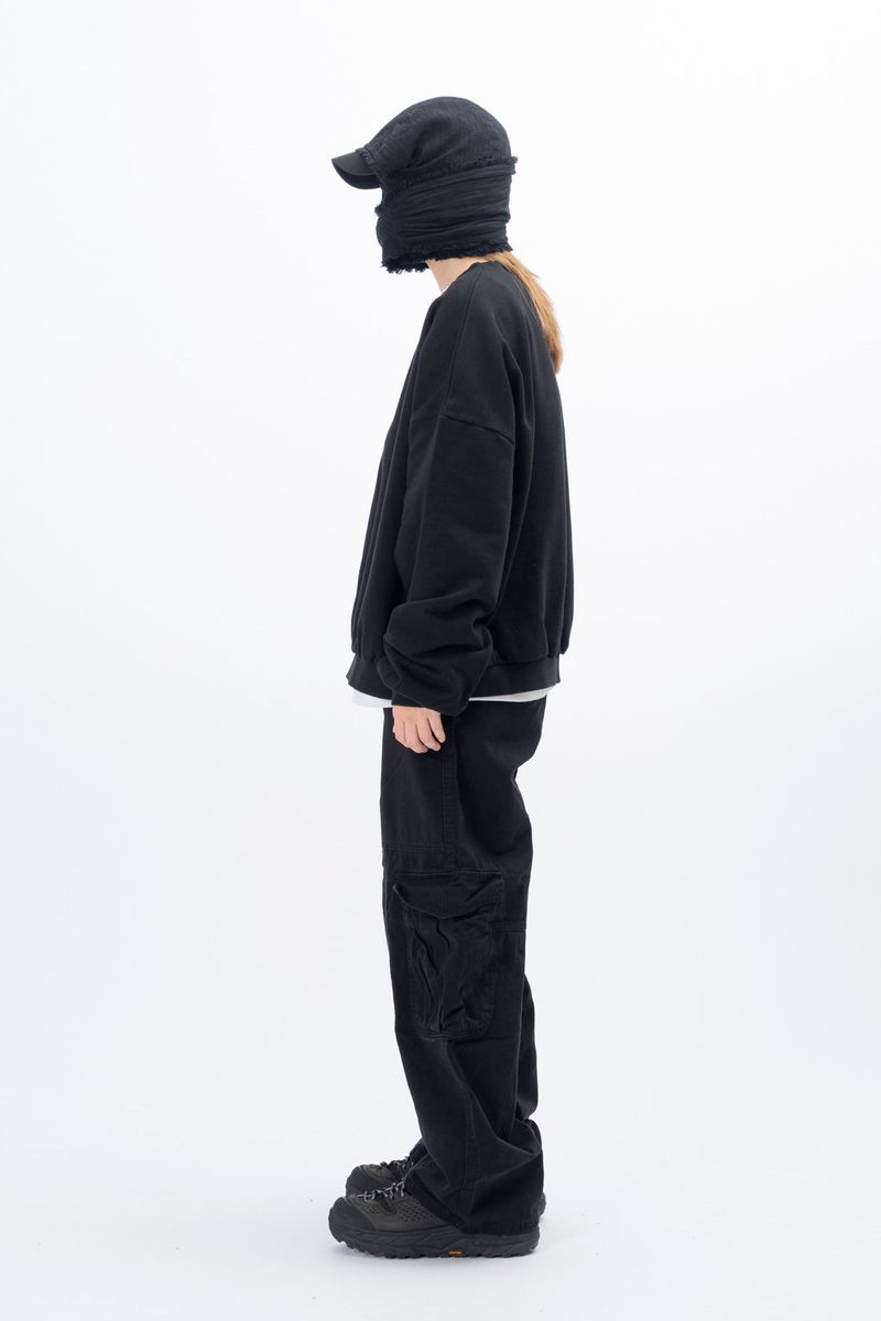 Neck Pierce Sweatshirt