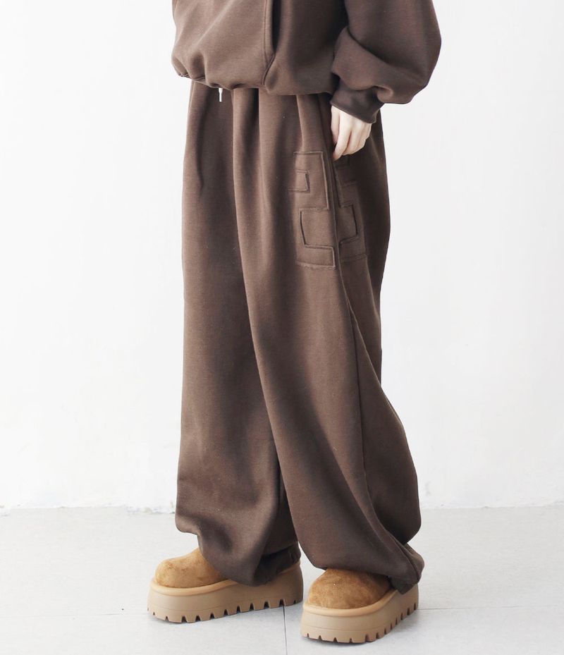 NONCODE(ノンコード)の「Unisex ディクションエンブロイダードバルーンシープスキンスウェットパンツ(パンツ)」