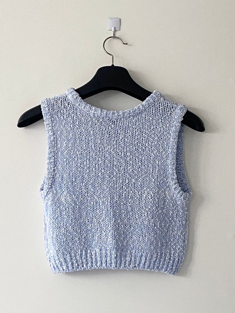French mix crop knit vest