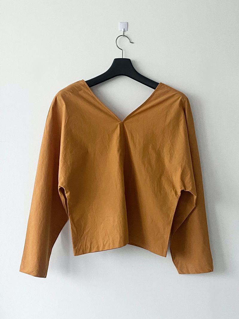 Feminine v-neck shirt